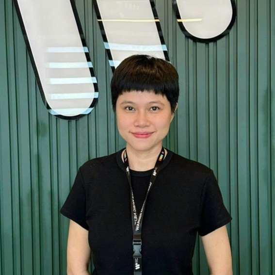 Bà NGUYỄN THANH VÂN